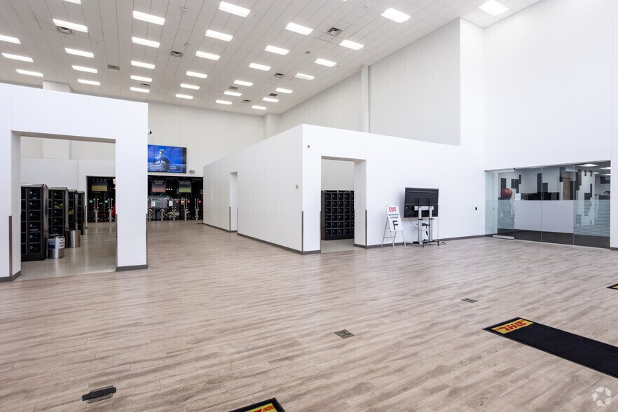 More Photos Of 4505 Derrick Industrial Pky, Atlanta Distribution For Lease