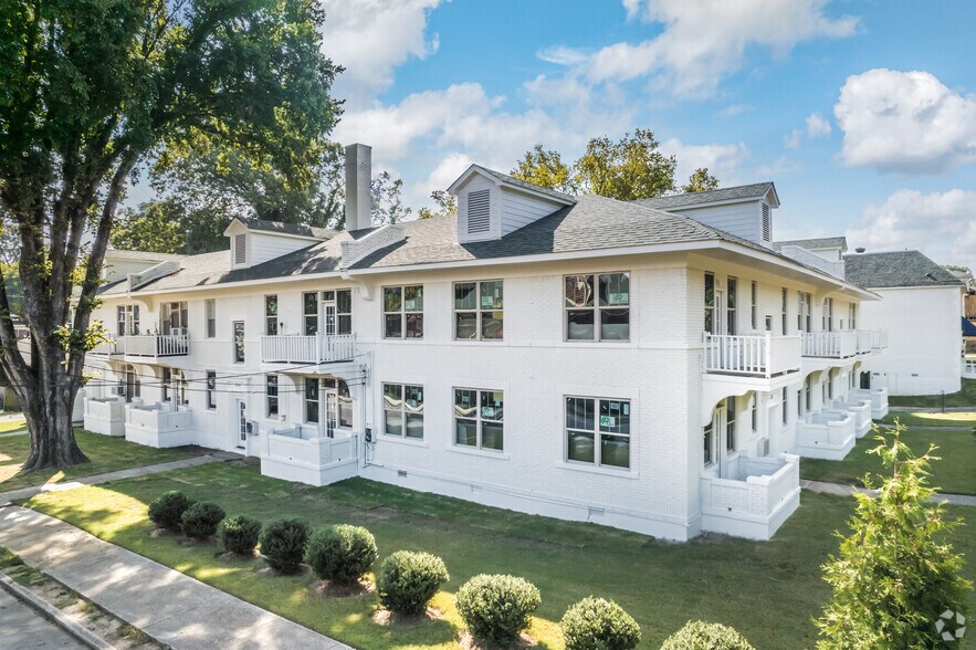 More Photos Of 2342-2352 Parkway Pl, Memphis Apartments For Sale