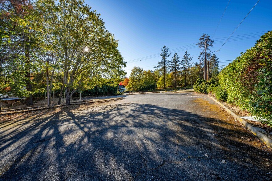 More Photos Of , Grants Pass Unknown For Sale