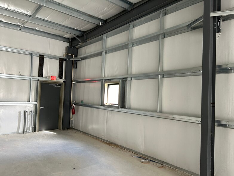 More Photos Of 9181 SW Highway 200, Ocala Unknown For Lease