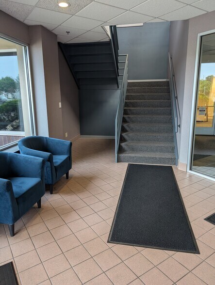 More Photos Of 258 Corporate Dr, Madison Office For Lease