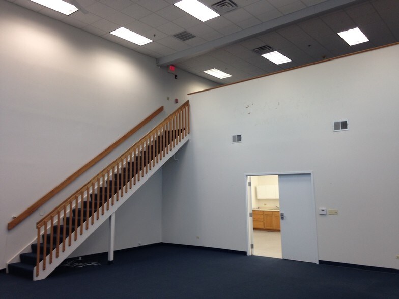 More Photos Of 1061 E Main St, East Dundee Office For Lease