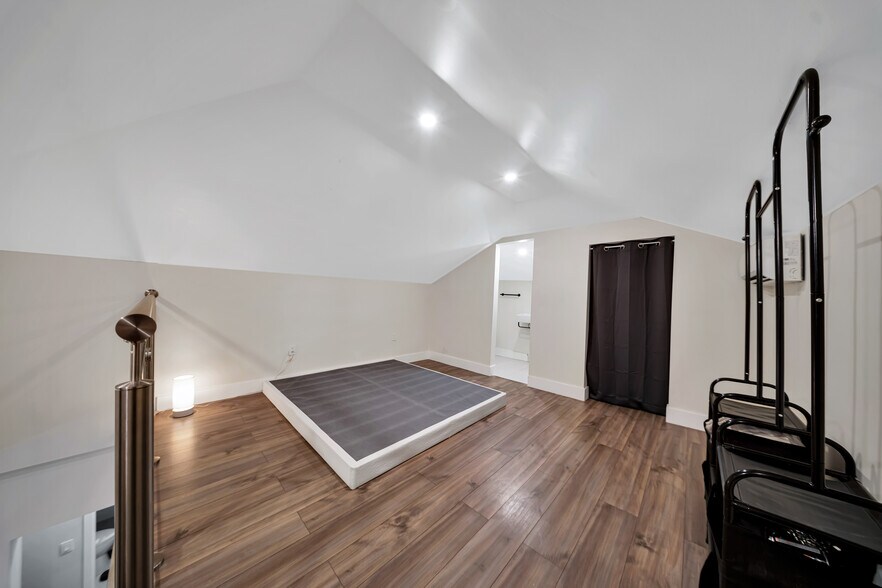 More Photos Of 7411 Carlyle Ave, Miami Beach Apartments For Sale