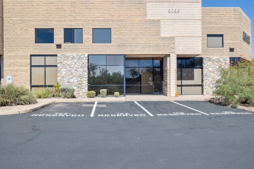 More Photos Of 9096 E Bahia Dr, Scottsdale Showroom For Lease