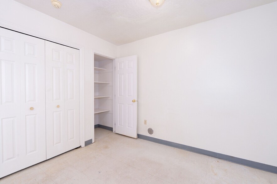 More Photos Of 275-360 S 300 E, Roosevelt Apartments For Sale