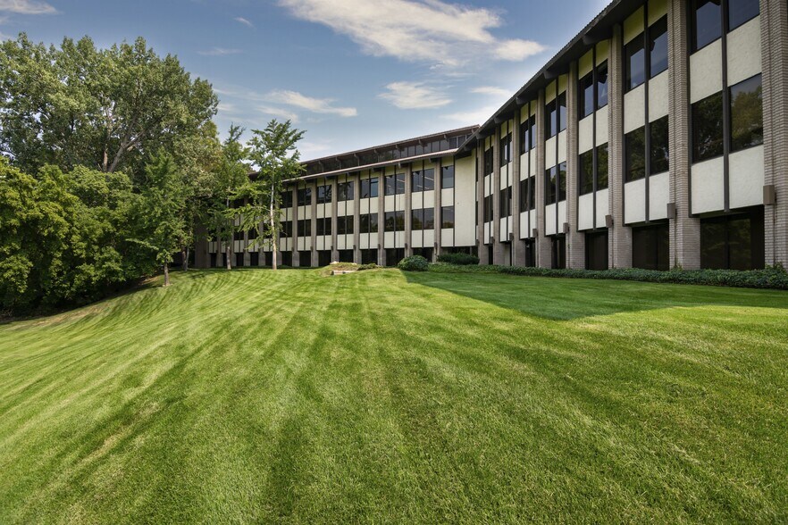 More Photos Of 4885 S 900 E, Salt Lake City Office For Sale