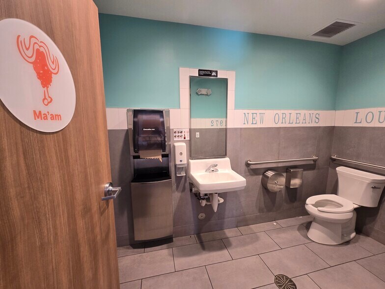 More Photos Of 200 Greenway Place, Keystone Heights Fast Food For Lease