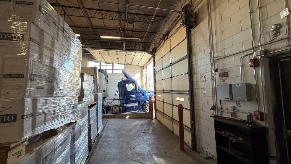 More Photos Of 100 Shepard Ave, Wheeling Warehouse For Sale