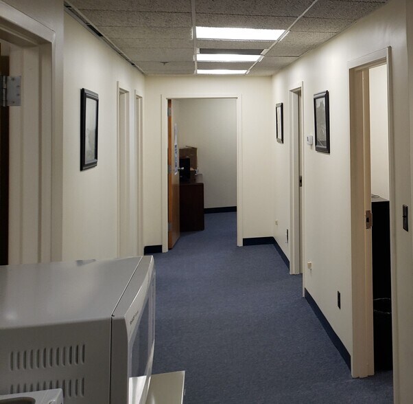 More Photos Of 300 Wildwood Ave, Woburn Flex For Lease