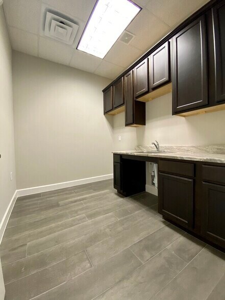 More Photos Of 6110 Sienna Ranch Rd, Missouri City Office For Lease