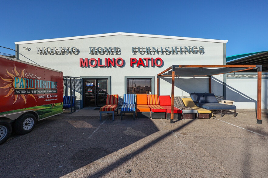 More Photos Of 236 S Alma School Rd, Mesa Showroom For Sale