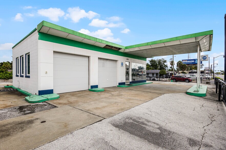 Primary Photo Of 1931 W Fairbanks Ave, Winter Park Auto Repair For Sale