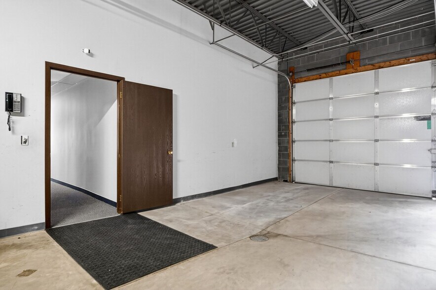 More Photos Of 7027 Spinach Dr, Mentor Warehouse For Sale