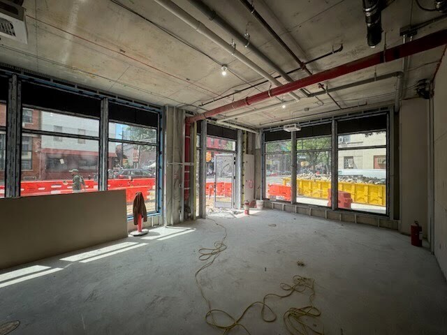 More Photos Of 170 Freeman St, Brooklyn Apartments For Lease