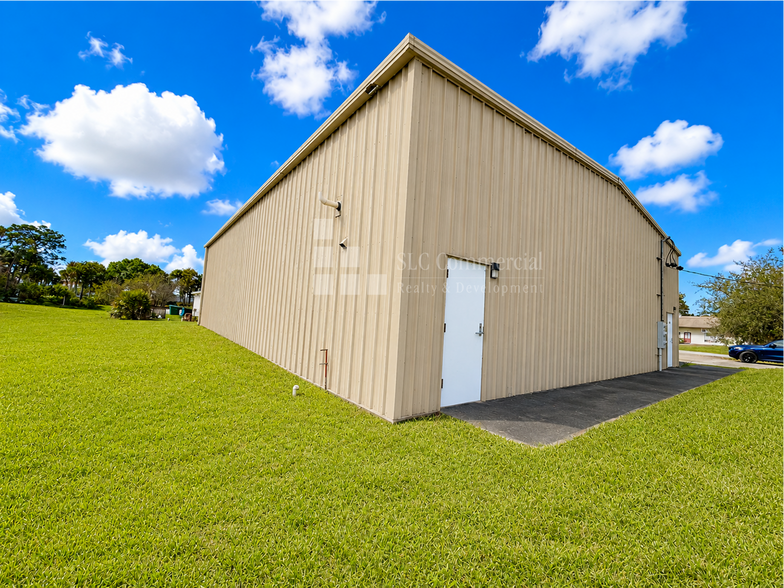 More Photos Of 6940 Heritage Dr, Port Saint Lucie Warehouse For Sale