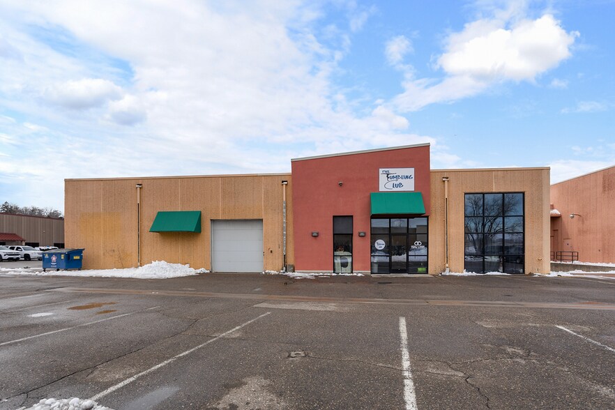 More Photos Of 2401 Highway 13 W, Burnsville Warehouse For Sale