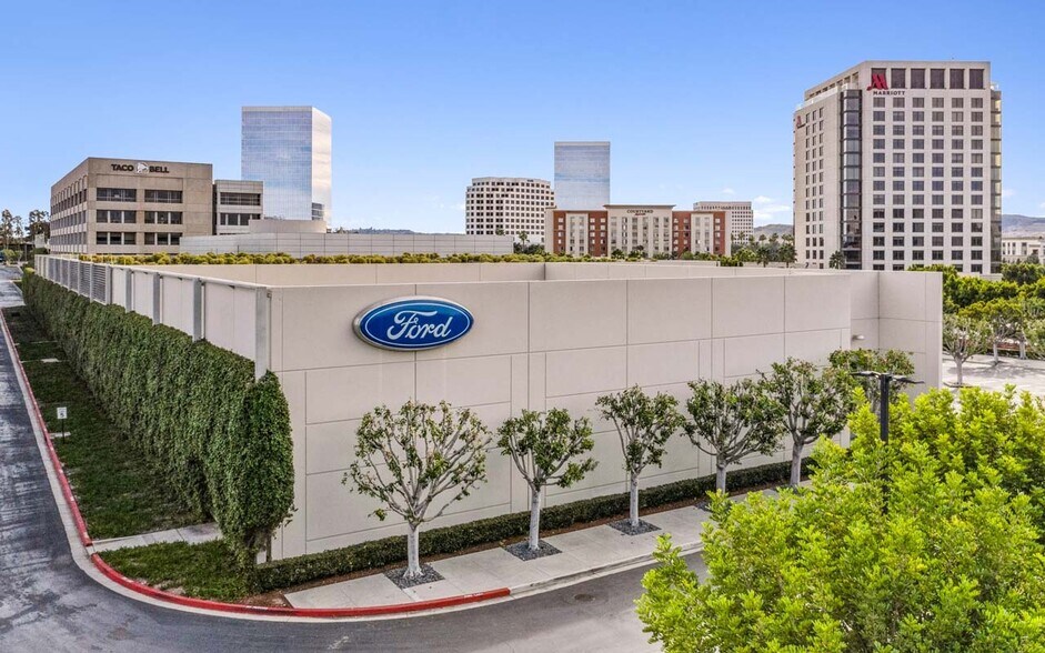 More Photos Of 3 Glen Bell Way, Irvine Research And Development For Lease