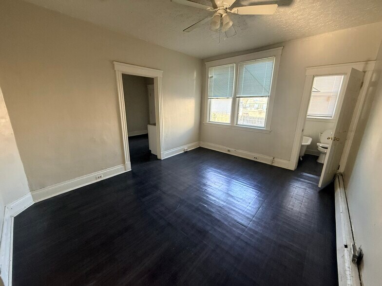 More Photos Of 1762 Cleveland Ave, Norwood Apartments For Sale