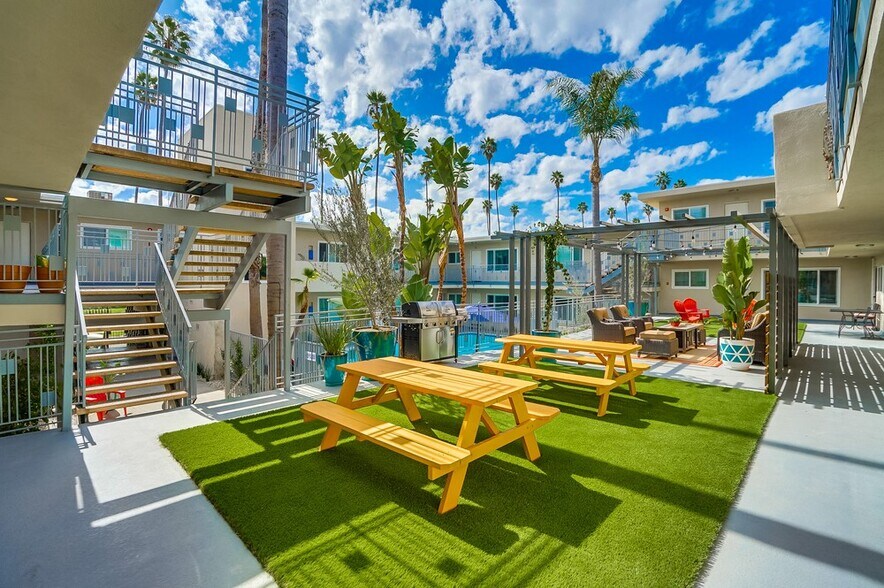 More Photos Of 621 E 99th St, Inglewood Apartments For Sale