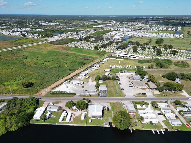 More Photos Of 238 US Highway 441 SE, Okeechobee Storefront Retail Residential For Sale