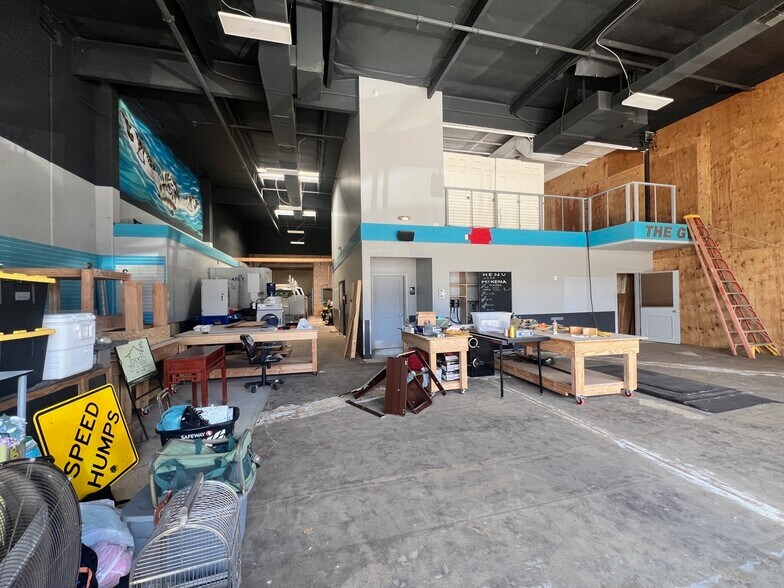 More Photos Of 300 Ohukai Rd, Kihei Light Manufacturing For Lease