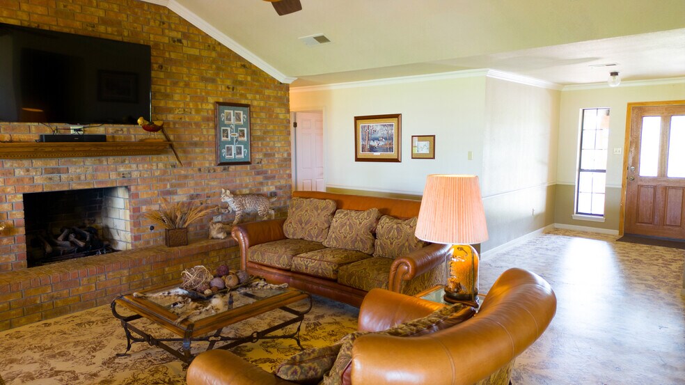 More Photos Of 1200 County Road 108, Santa Anna Specialty For Sale