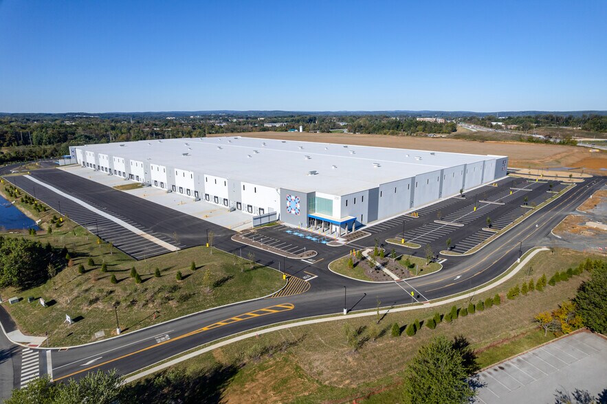 More Photos Of 1130 N Pottstown Pike, Exton Distribution For Lease