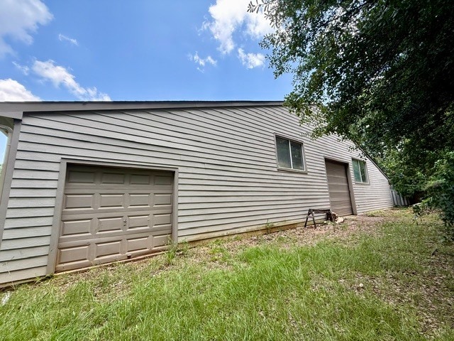 More Photos Of 116 Rock Quarry Rd, Stockbridge Service For Sale