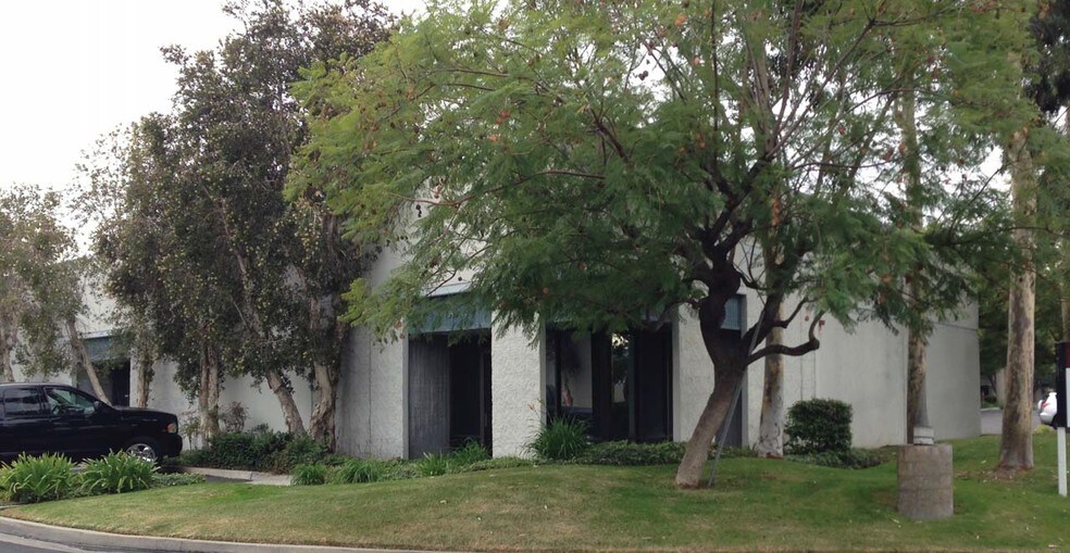 More Photos Of 2950 Saturn St, Brea Warehouse For Lease