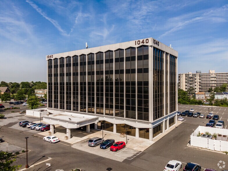 Primary Photo Of 1040 Kings Hwy N, Cherry Hill Coworking Space