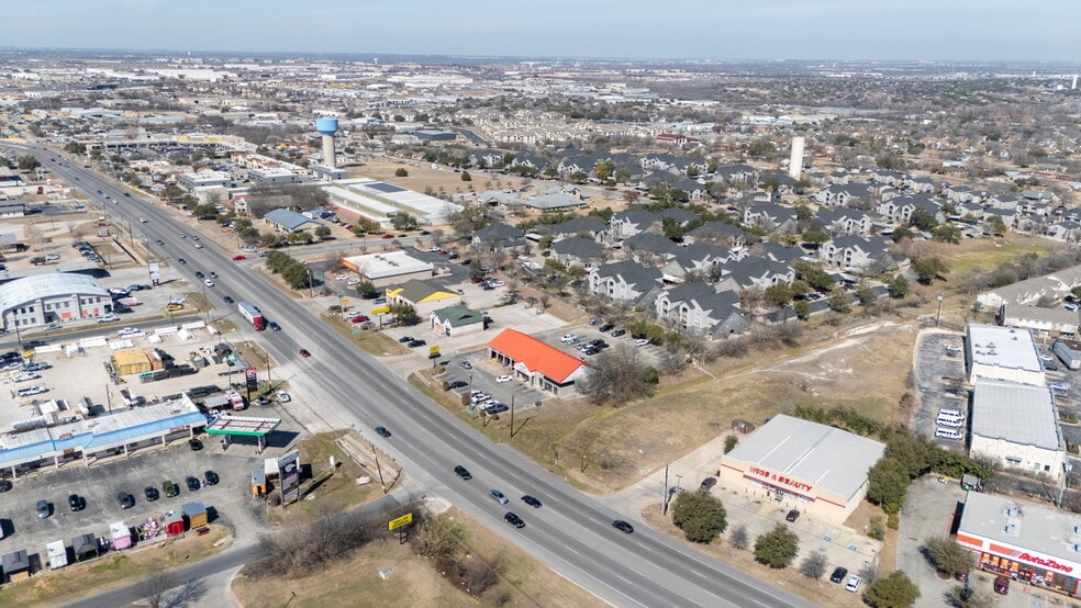More Photos Of 2308 Pecan St W, Pflugerville Auto Repair For Lease