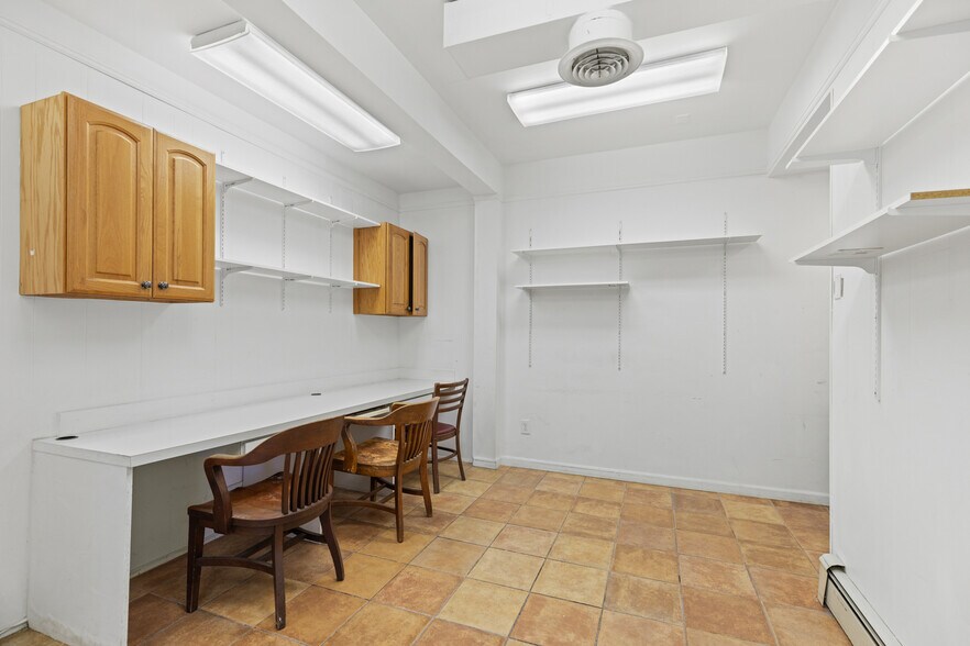 More Photos Of 87 Old River St, Hackensack Office Residential For Lease