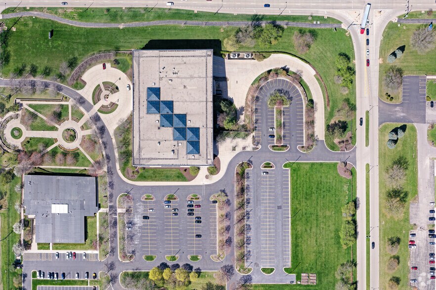 More Photos Of 4949 Harrison Ave, Rockford Unknown For Lease