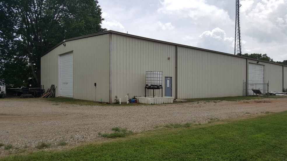 More Photos Of 1905-1907 Alfred Ln, Bossier City Warehouse For Lease