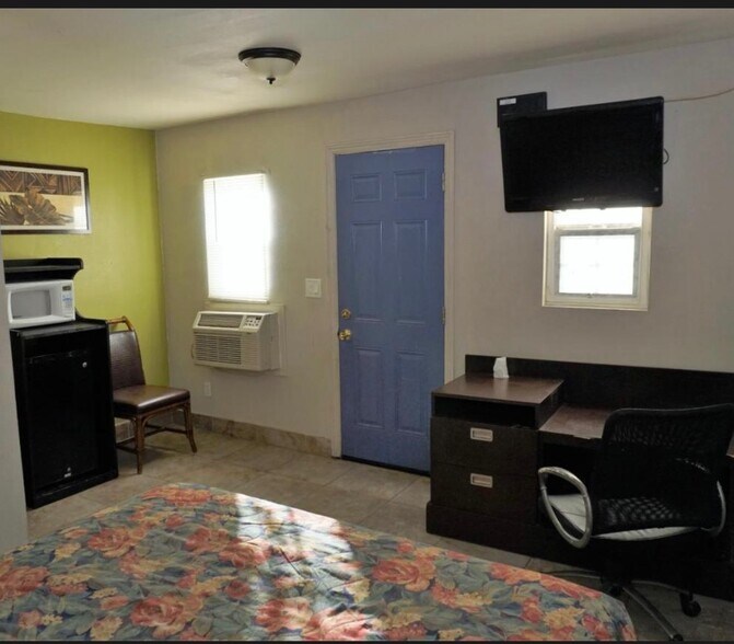 More Photos Of 1526 W Foothill Blvd, Rialto Hotel For Sale