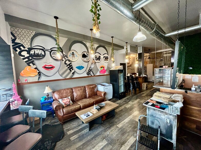 More Photos Of 3453 S Prairie Ave, Chicago Storefront Retail Residential For Lease