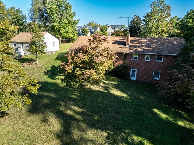 More Photos Of 1704 Old Brook Rd, Charlottesville Specialty For Sale