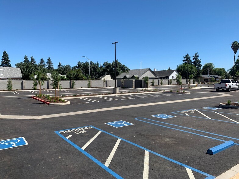 More Photos Of 2531 W Rumble Rd, Modesto Apartments For Sale