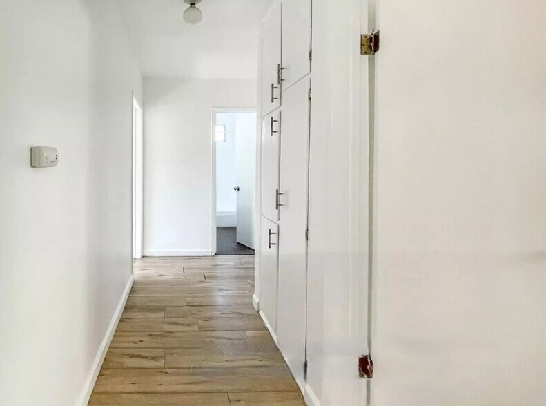 More Photos Of 2309 Hauser Blvd, Los Angeles Apartments For Sale