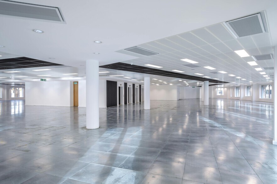More Photos Of 1 Kingsway, London Office For Lease