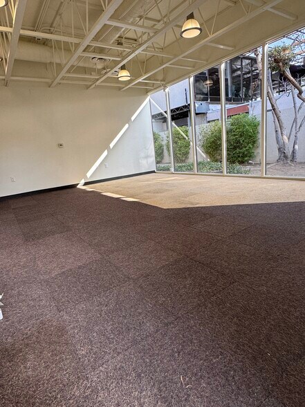More Photos Of 1414 S Fair Oaks Ave, South Pasadena Loft Creative Space For Lease