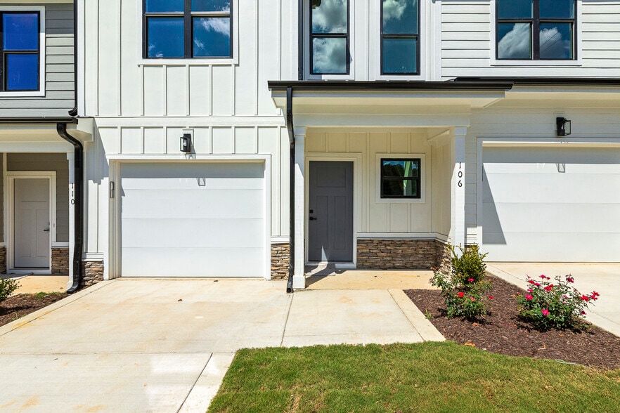 More Photos Of 102 Chella Ct, Sanford Apartments For Sale