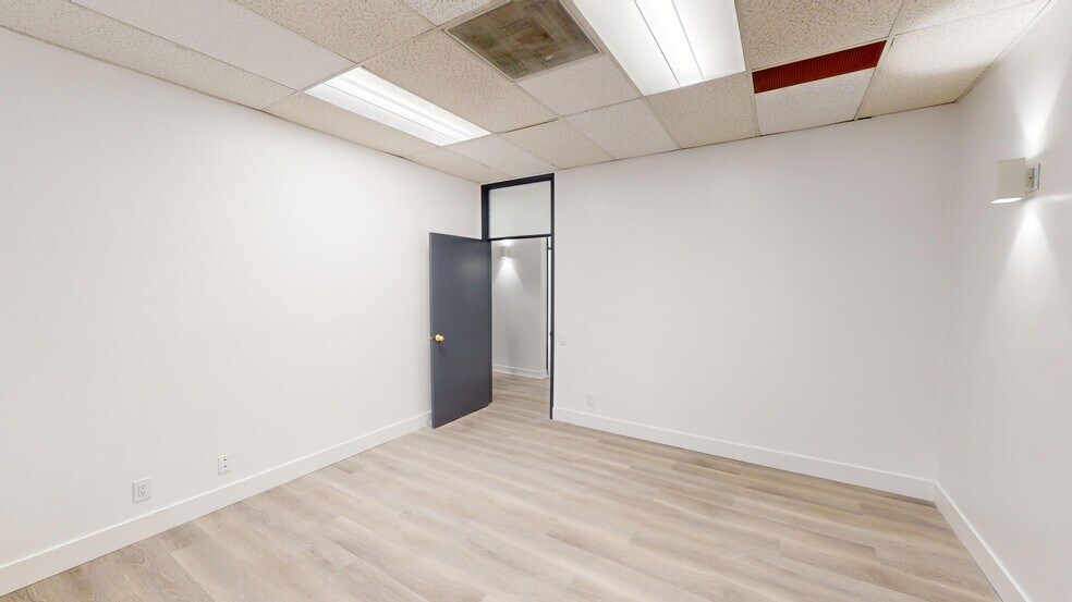 More Photos Of 12381 Wilshire Blvd, Los Angeles Medical For Lease