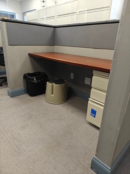 More Photos Of 64 Hilton Ave, Hempstead Office For Sale