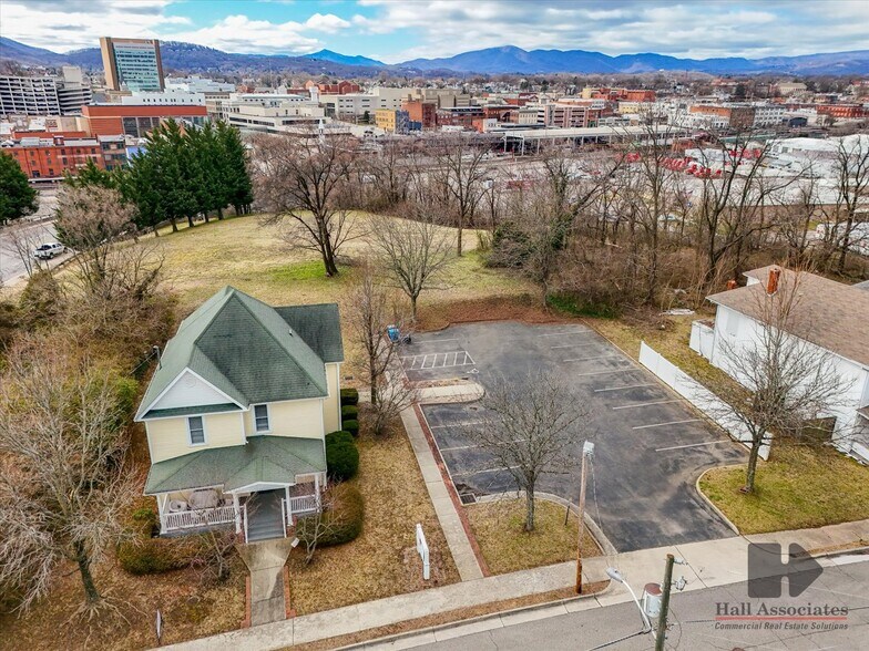 More Photos Of 124 Wells Ave NW, Roanoke Office Residential For Sale