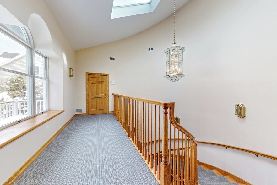 More Photos Of 7 Cedar St, Ramsey Office For Lease