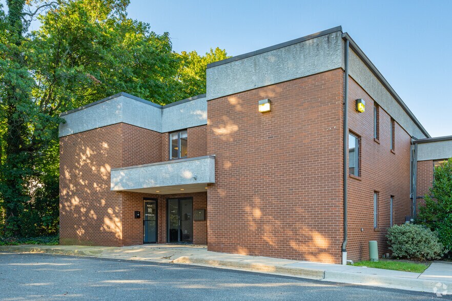 More Photos Of 930 E Old Harmony Rd, Newark Office For Lease