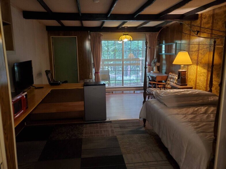 More Photos Of 38 Lehigh Rd, Gouldsboro Hotel For Sale