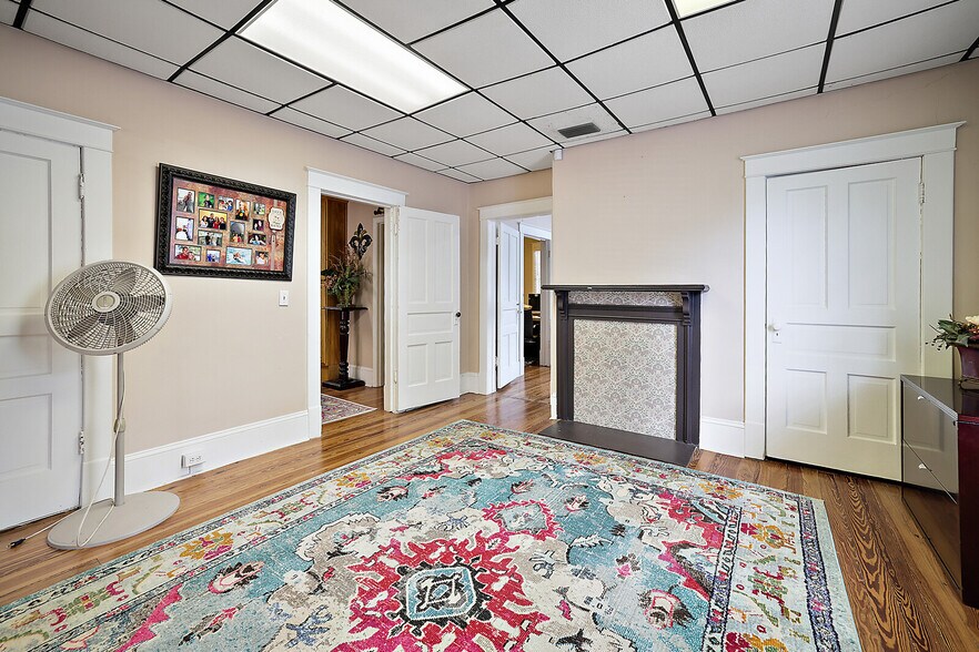 More Photos Of 324 N Texas Ave, Tavares Office For Lease