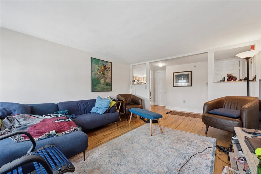More Photos Of 20 S Village Ave, Exton Apartments For Sale